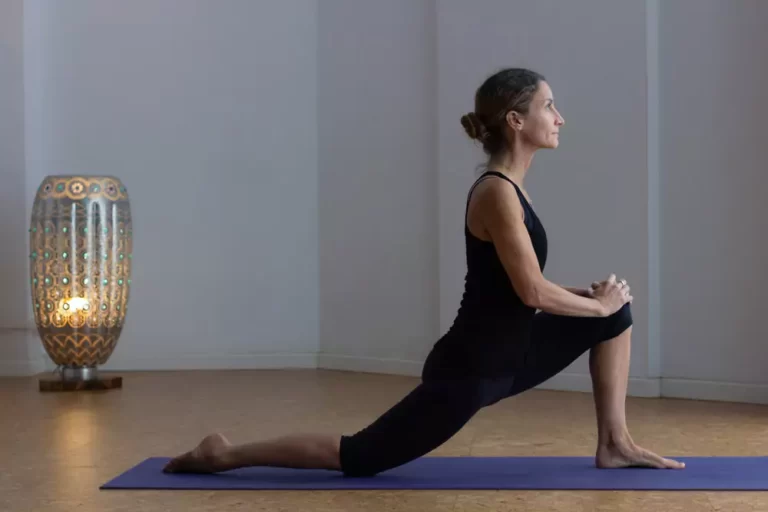 Dragon Pose: Benefits and How to Do It